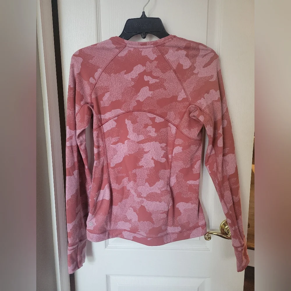 Lululemon Its Rulu Run Long Sleeve Shirt Pink Camo Jacquard Size 8
